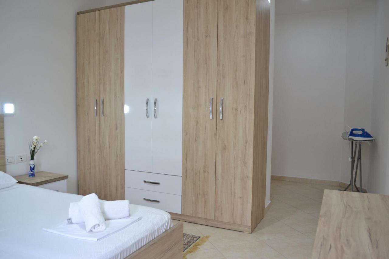 Flowers & Green 2 Bedrooms Apartment & Box Garage Vlorë Exteriér fotografie