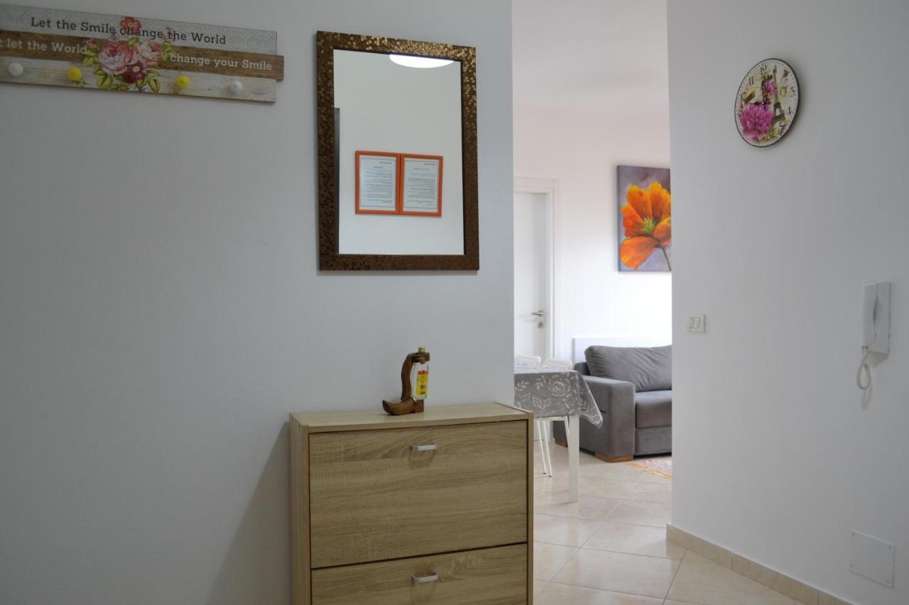 Flowers & Green 2 Bedrooms Apartment & Box Garage Vlorë Exteriér fotografie